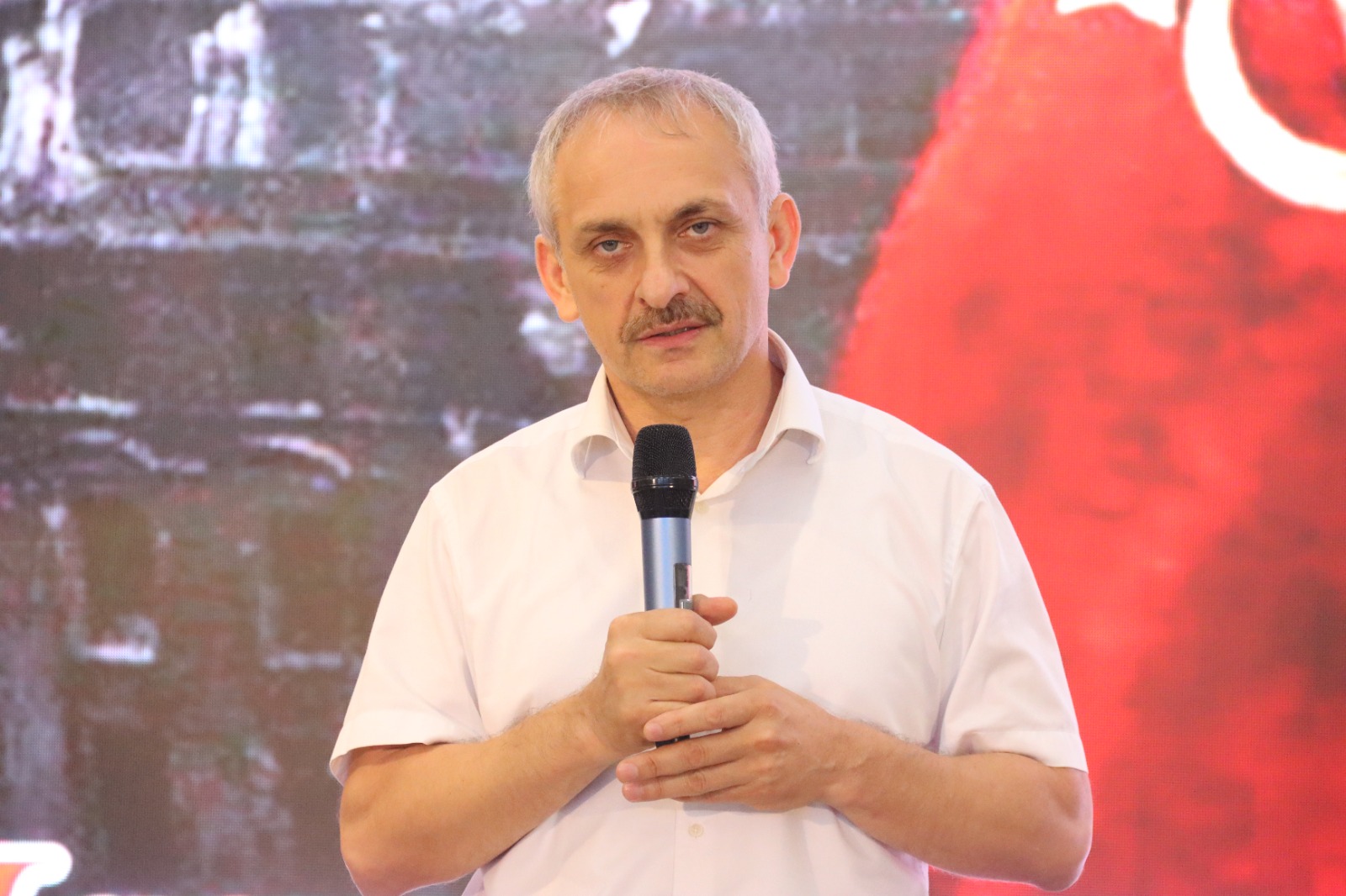 Единство народов — залог Победы: в Махачкале прошёл круглый стол о наследии Великой Отечественной войны